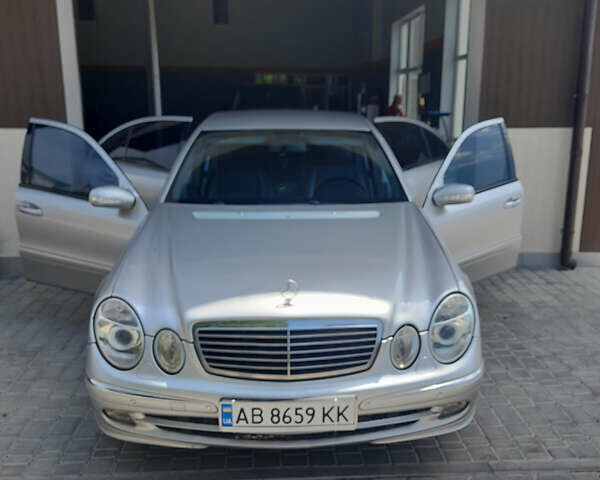 Сірий Мерседес Е-Клас, об'ємом двигуна 3.22 л та пробігом 352 тис. км за 8750 $, фото 1 на Automoto.ua