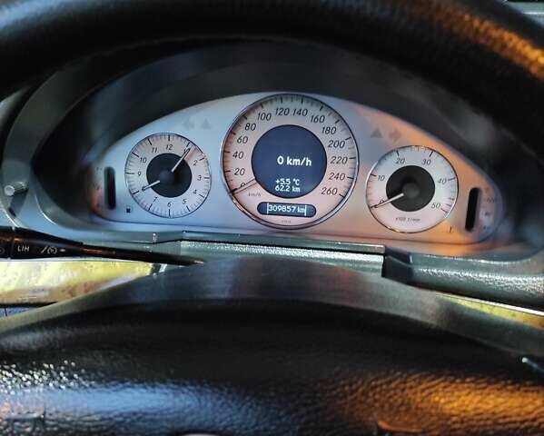 Серый Мерседес Е-Класс, объемом двигателя 2.99 л и пробегом 328 тыс. км за 7500 $, фото 20 на Automoto.ua