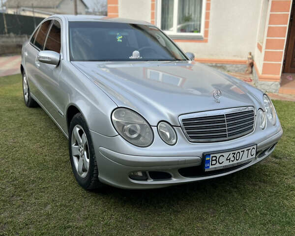 Сірий Мерседес Е-Клас, об'ємом двигуна 2.15 л та пробігом 358 тис. км за 6900 $, фото 29 на Automoto.ua