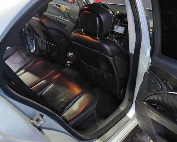 Серый Мерседес Е-Класс, объемом двигателя 2.99 л и пробегом 328 тыс. км за 7500 $, фото 22 на Automoto.ua