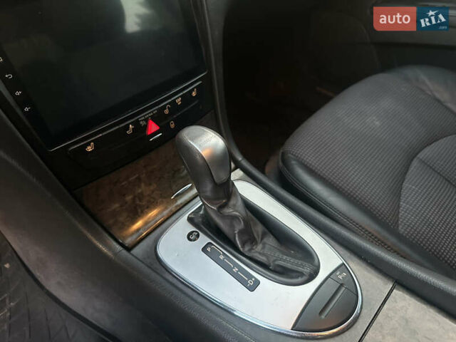 Серый Мерседес Е-Класс, объемом двигателя 2.99 л и пробегом 330 тыс. км за 7200 $, фото 26 на Automoto.ua