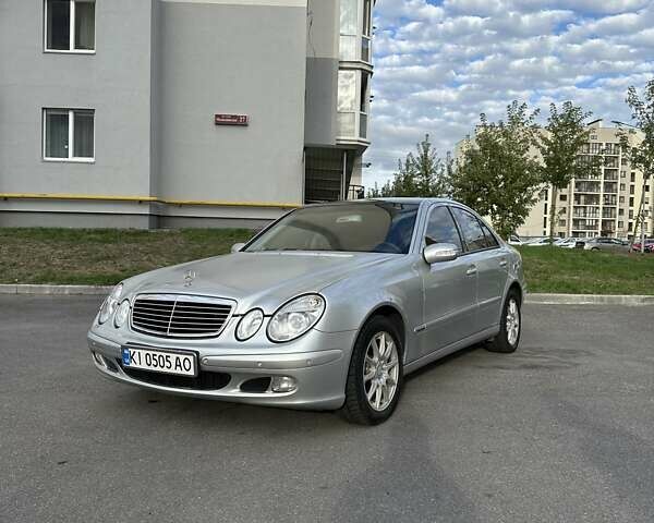 Серый Мерседес Е-Класс, объемом двигателя 1.8 л и пробегом 339 тыс. км за 6999 $, фото 1 на Automoto.ua