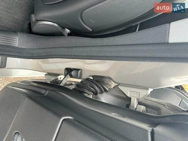 Сірий Мерседес Е-Клас, об'ємом двигуна 3 л та пробігом 245 тис. км за 10500 $, фото 19 на Automoto.ua