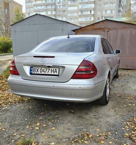 Сірий Мерседес Е-Клас, об'ємом двигуна 3 л та пробігом 300 тис. км за 5300 $, фото 4 на Automoto.ua