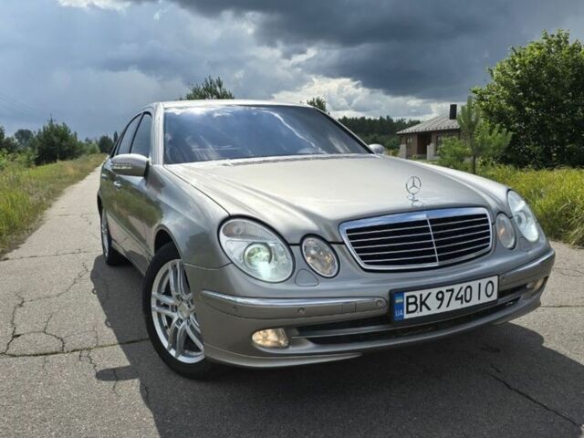 Серый Мерседес Е-Класс, объемом двигателя 3 л и пробегом 376 тыс. км за 8500 $, фото 3 на Automoto.ua