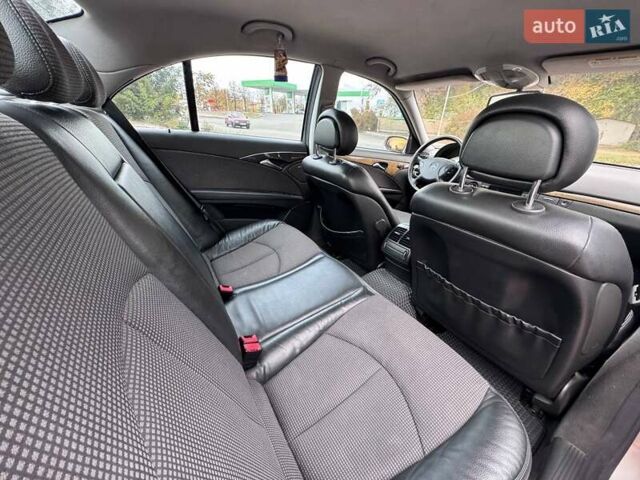 Мерседес Е-Клас 2005 у Запоріжжя на Automoto.ua Сірий Мерседес Е-Клас, об'ємом двигуна 1.8 л та пробігом 247 тис. км за 5750 $, фото 12 на Automoto.ua