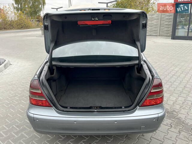 Мерседес Е-Клас 2005 у Белой Церкве на Automoto.ua Сірий Мерседес Е-Клас, об'ємом двигуна 1.8 л та пробігом 456 тис. км за 4850 $, фото 22 на Automoto.ua