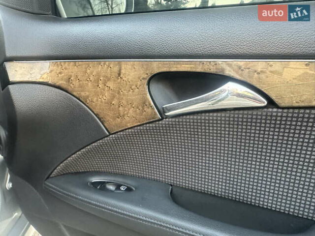Серый Мерседес Е-Класс, объемом двигателя 2.99 л и пробегом 330 тыс. км за 7200 $, фото 20 на Automoto.ua