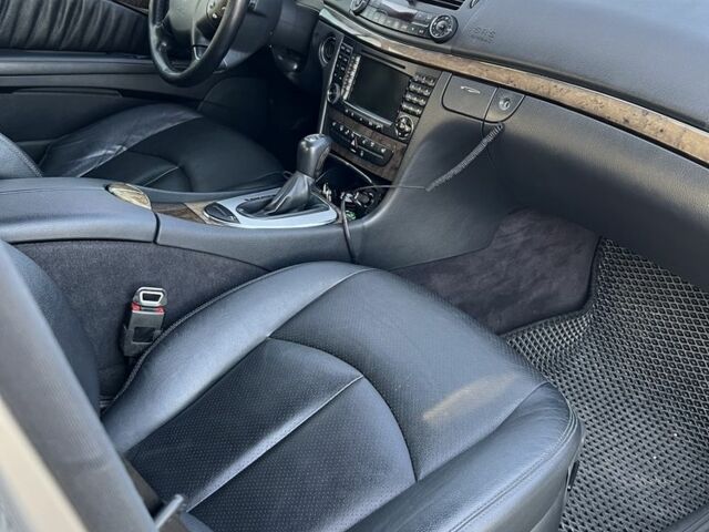 Серый Мерседес Е-Класс, объемом двигателя 3 л и пробегом 376 тыс. км за 8500 $, фото 8 на Automoto.ua