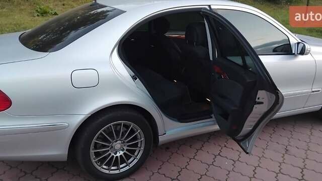 Серый Мерседес Е-Класс, объемом двигателя 1.8 л и пробегом 172 тыс. км за 7500 $, фото 3 на Automoto.ua