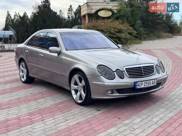 Мерседес Е-Клас 2005 у Запоріжжя на Automoto.ua Сірий Мерседес Е-Клас, об'ємом двигуна 1.8 л та пробігом 247 тис. км за 5750 $, фото 2 на Automoto.ua
