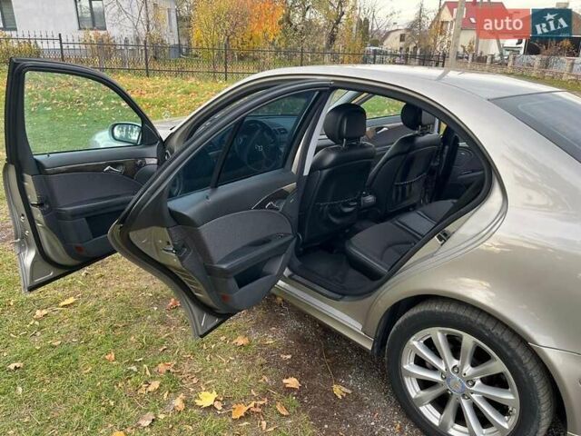 Сірий Мерседес Е-Клас, об'ємом двигуна 3 л та пробігом 245 тис. км за 10500 $, фото 17 на Automoto.ua