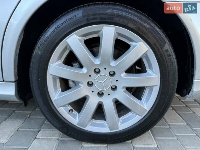 Серый Мерседес Е-Класс, объемом двигателя 2.99 л и пробегом 300 тыс. км за 8400 $, фото 30 на Automoto.ua