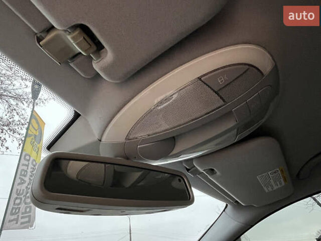 Серый Мерседес Е-Класс, объемом двигателя 3.22 л и пробегом 275 тыс. км за 8700 $, фото 16 на Automoto.ua