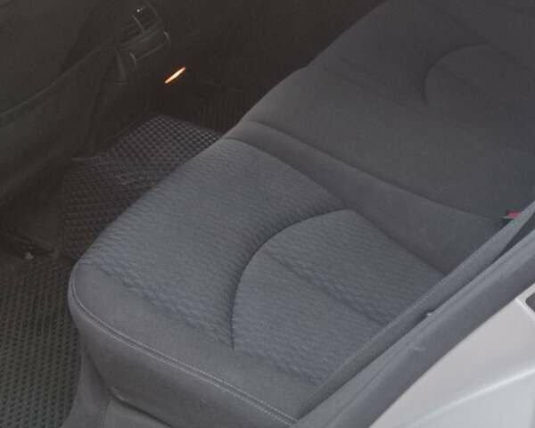 Сірий Мерседес Е-Клас, об'ємом двигуна 2.1 л та пробігом 283 тис. км за 7800 $, фото 8 на Automoto.ua