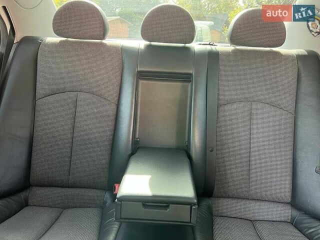 Сірий Мерседес Е-Клас, об'ємом двигуна 1.8 л та пробігом 271 тис. км за 7100 $, фото 23 на Automoto.ua