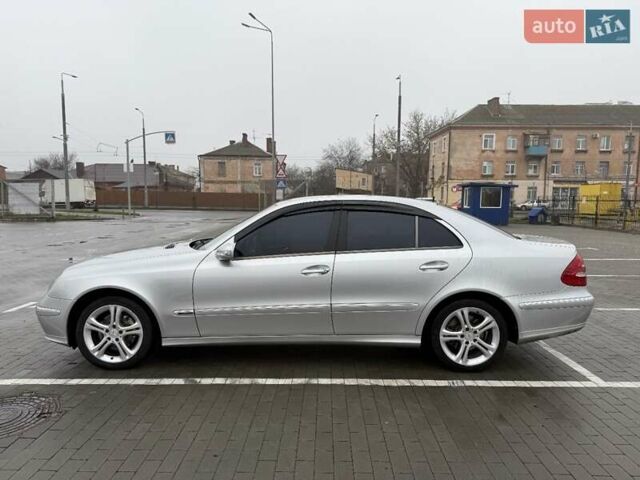 Серый Мерседес Е-Класс, объемом двигателя 2.6 л и пробегом 293 тыс. км за 7800 $, фото 11 на Automoto.ua