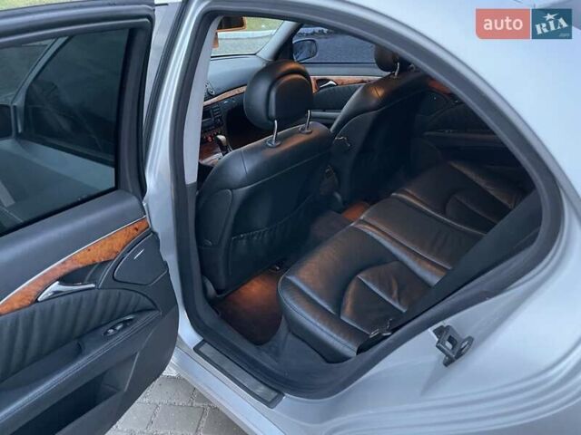 Серый Мерседес Е-Класс, объемом двигателя 2.15 л и пробегом 505 тыс. км за 7250 $, фото 17 на Automoto.ua