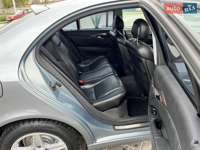 Мерседес Е-Клас 2005 у Белой Церкве на Automoto.ua Сірий Мерседес Е-Клас, об'ємом двигуна 1.8 л та пробігом 456 тис. км за 4850 $, фото 18 на Automoto.ua