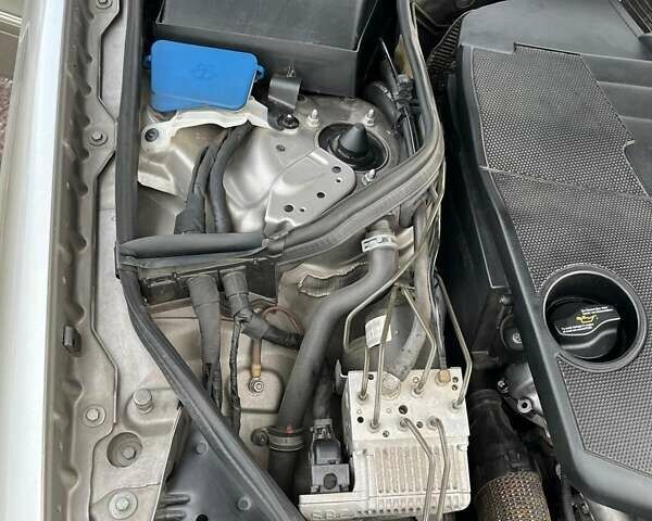 Сірий Мерседес Е-Клас, об'ємом двигуна 3 л та пробігом 245 тис. км за 10500 $, фото 29 на Automoto.ua