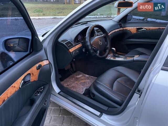 Серый Мерседес Е-Класс, объемом двигателя 2.15 л и пробегом 505 тыс. км за 7250 $, фото 18 на Automoto.ua