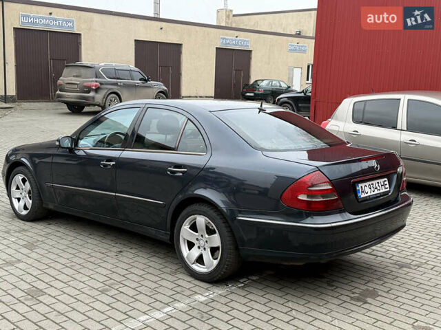 Сірий Мерседес Е-Клас, об'ємом двигуна 3.2 л та пробігом 267 тис. км за 7200 $, фото 10 на Automoto.ua