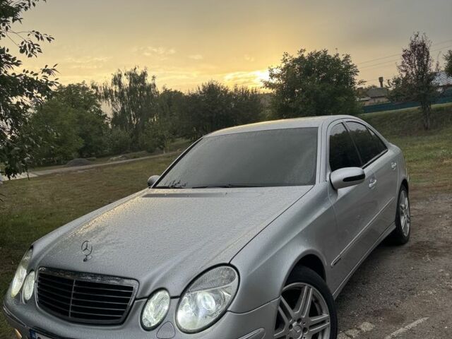 Серый Мерседес Е-Класс, объемом двигателя 3.5 л и пробегом 249 тыс. км за 5600 $, фото 6 на Automoto.ua