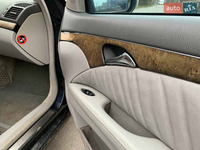 Сірий Мерседес Е-Клас, об'ємом двигуна 3.2 л та пробігом 265 тис. км за 7999 $, фото 9 на Automoto.ua