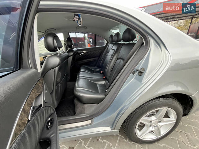 Мерседес Е-Клас 2005 у Белой Церкве на Automoto.ua Сірий Мерседес Е-Клас, об'ємом двигуна 1.8 л та пробігом 456 тис. км за 4850 $, фото 17 на Automoto.ua