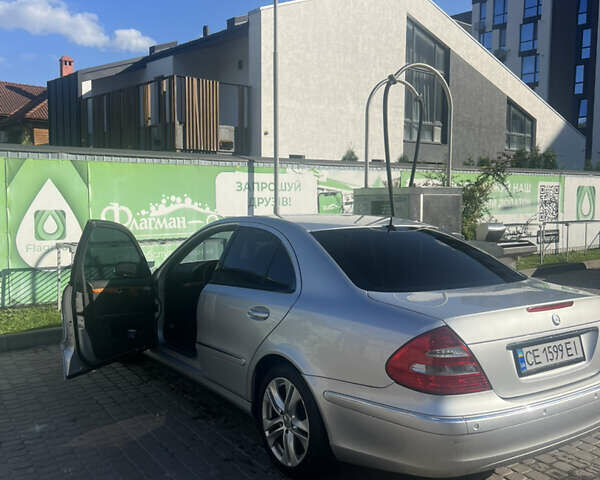 Сірий Мерседес Е-Клас, об'ємом двигуна 3 л та пробігом 289 тис. км за 8700 $, фото 3 на Automoto.ua