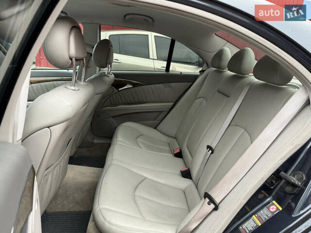 Сірий Мерседес Е-Клас, об'ємом двигуна 3.2 л та пробігом 267 тис. км за 7200 $, фото 16 на Automoto.ua