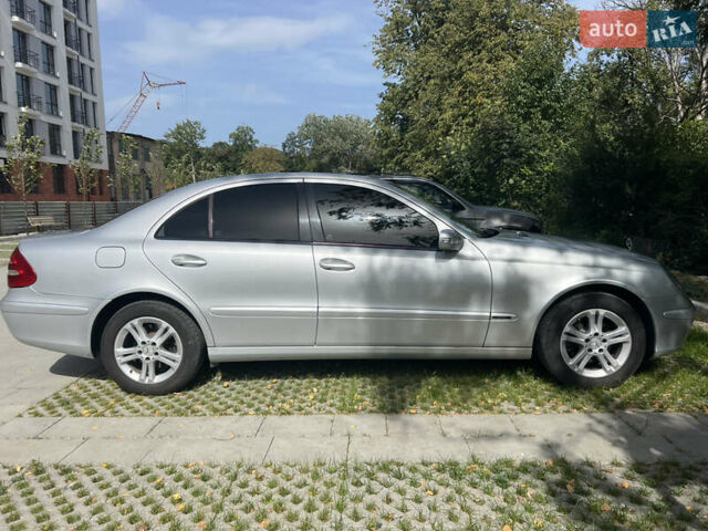 Сірий Мерседес Е-Клас, об'ємом двигуна 1.8 л та пробігом 269 тис. км за 7200 $, фото 4 на Automoto.ua