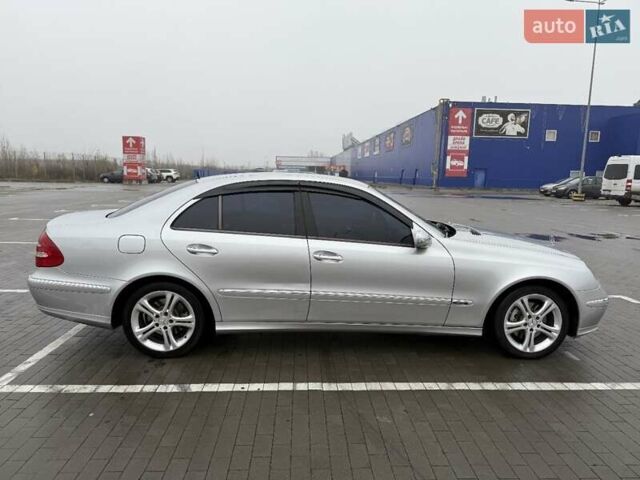 Серый Мерседес Е-Класс, объемом двигателя 2.6 л и пробегом 293 тыс. км за 7800 $, фото 6 на Automoto.ua