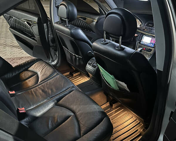 Серый Мерседес Е-Класс, объемом двигателя 3.22 л и пробегом 275 тыс. км за 8000 $, фото 8 на Automoto.ua