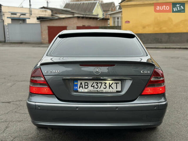 Серый Мерседес Е-Класс, объемом двигателя 3 л и пробегом 362 тыс. км за 8500 $, фото 8 на Automoto.ua