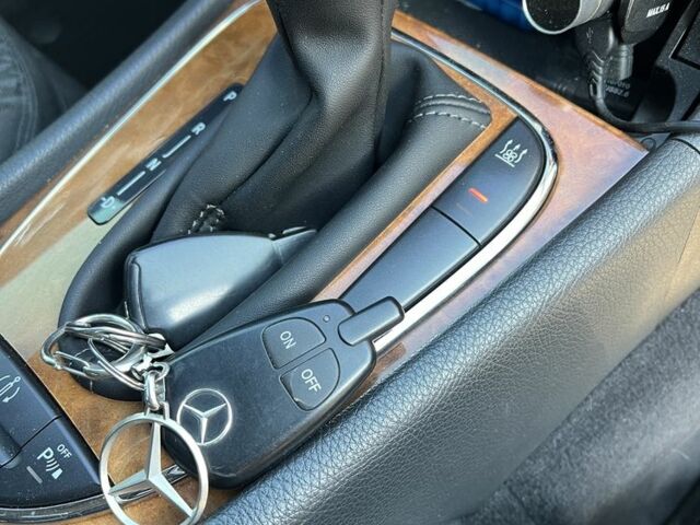 Серый Мерседес Е-Класс, объемом двигателя 3 л и пробегом 324 тыс. км за 9300 $, фото 6 на Automoto.ua