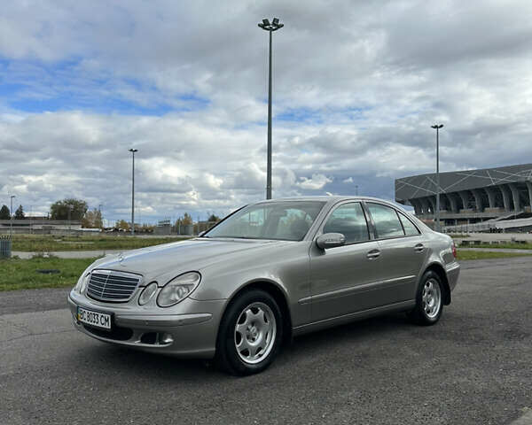 Мерседес Е-Клас 2005 у Львові на Automoto.ua Сірий Мерседес Е-Клас, об'ємом двигуна 1.8 л та пробігом 217 тис. км за 7000 $, фото 3 на Automoto.ua
