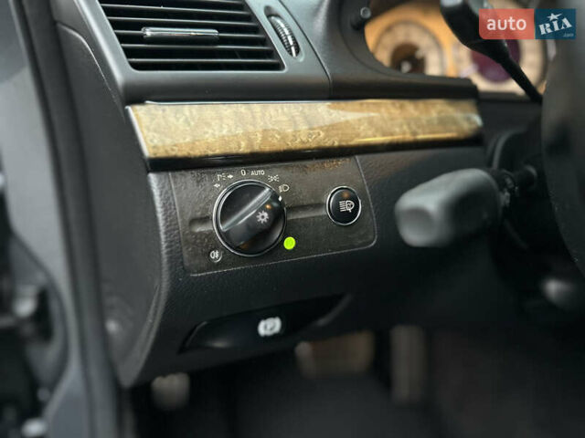 Серый Мерседес Е-Класс, объемом двигателя 3 л и пробегом 362 тыс. км за 8500 $, фото 30 на Automoto.ua