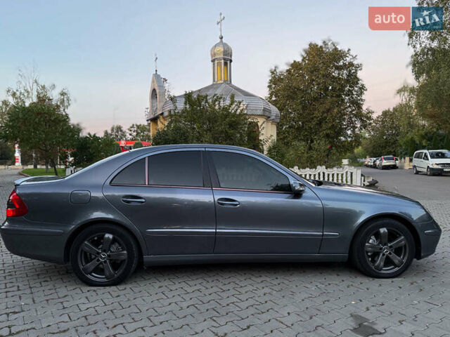 Сірий Мерседес Е-Клас, об'ємом двигуна 2.1 л та пробігом 295 тис. км за 7450 $, фото 11 на Automoto.ua