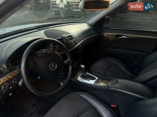 Серый Мерседес Е-Класс, объемом двигателя 2.99 л и пробегом 330 тыс. км за 7200 $, фото 23 на Automoto.ua