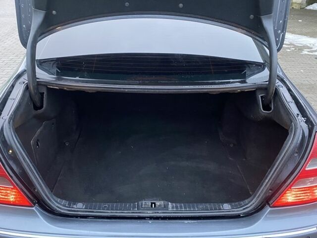 Серый Мерседес Е-Класс, объемом двигателя 3 л и пробегом 359 тыс. км за 6999 $, фото 8 на Automoto.ua