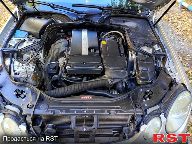 Сірий Мерседес Е-Клас, об'ємом двигуна 1.8 л та пробігом 250 тис. км за 4500 $, фото 6 на Automoto.ua