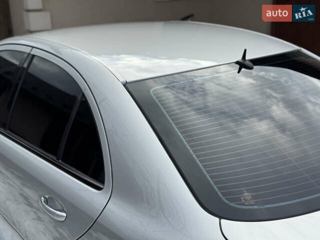 Серый Мерседес Е-Класс, объемом двигателя 3.2 л и пробегом 308 тыс. км за 8250 $, фото 41 на Automoto.ua