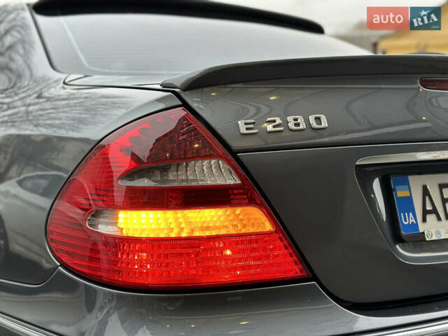 Серый Мерседес Е-Класс, объемом двигателя 3 л и пробегом 362 тыс. км за 8500 $, фото 34 на Automoto.ua