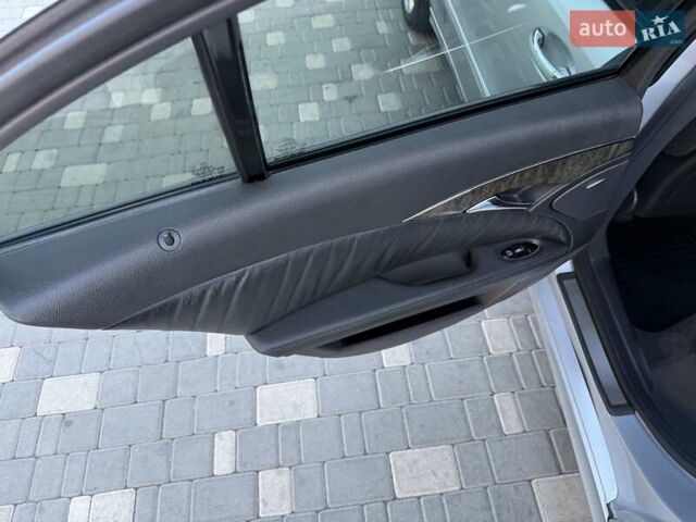 Серый Мерседес Е-Класс, объемом двигателя 2.99 л и пробегом 300 тыс. км за 8400 $, фото 65 на Automoto.ua