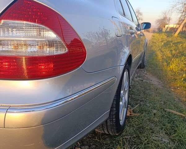 Серый Мерседес Е-Класс, объемом двигателя 2.99 л и пробегом 328 тыс. км за 7500 $, фото 6 на Automoto.ua