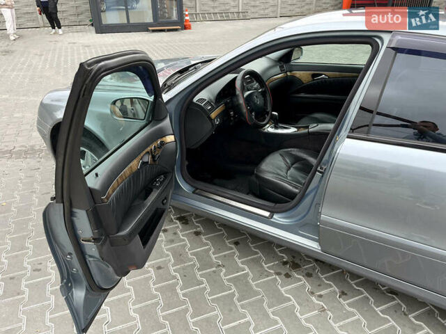 Мерседес Е-Клас 2005 у Белой Церкве на Automoto.ua Сірий Мерседес Е-Клас, об'ємом двигуна 1.8 л та пробігом 456 тис. км за 4850 $, фото 10 на Automoto.ua
