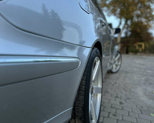 Сірий Мерседес Е-Клас, об'ємом двигуна 2.15 л та пробігом 370 тис. км за 8200 $, фото 5 на Automoto.ua