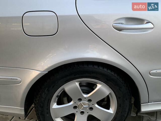 Серый Мерседес Е-Класс, объемом двигателя 3.2 л и пробегом 367 тыс. км за 8000 $, фото 48 на Automoto.ua