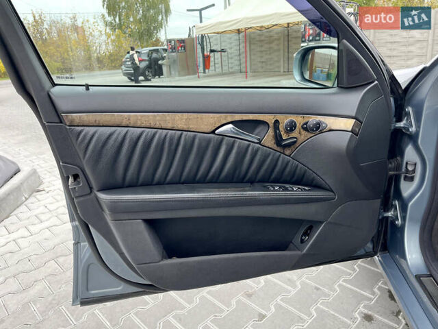 Мерседес Е-Клас 2005 у Белой Церкве на Automoto.ua Сірий Мерседес Е-Клас, об'ємом двигуна 1.8 л та пробігом 456 тис. км за 4850 $, фото 11 на Automoto.ua